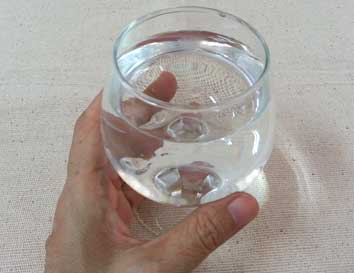 ดื่มน้ำล้างกระเพาะปัสสาวะรักษาสุขภาพ